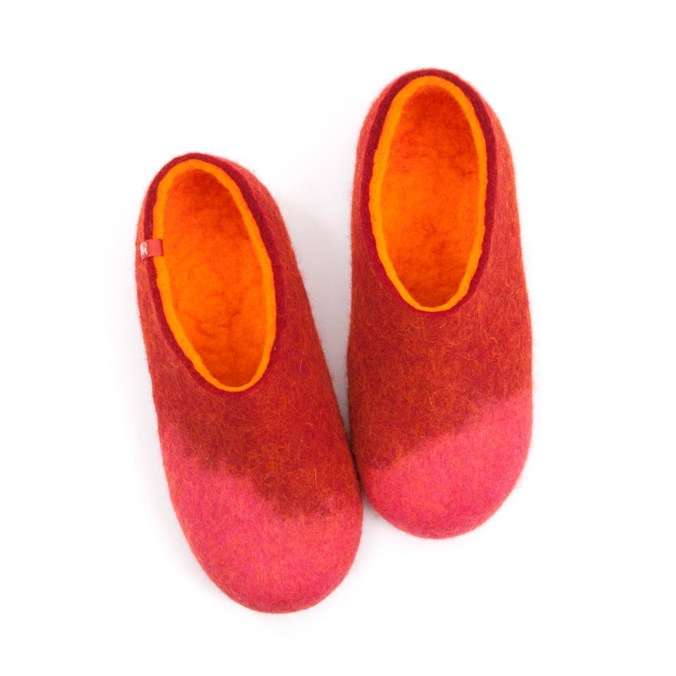AMIGOS wool sabots pink crimson orange