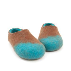 Wool felt slippers fro men in two colors, BASIC collection by Wooppers -e