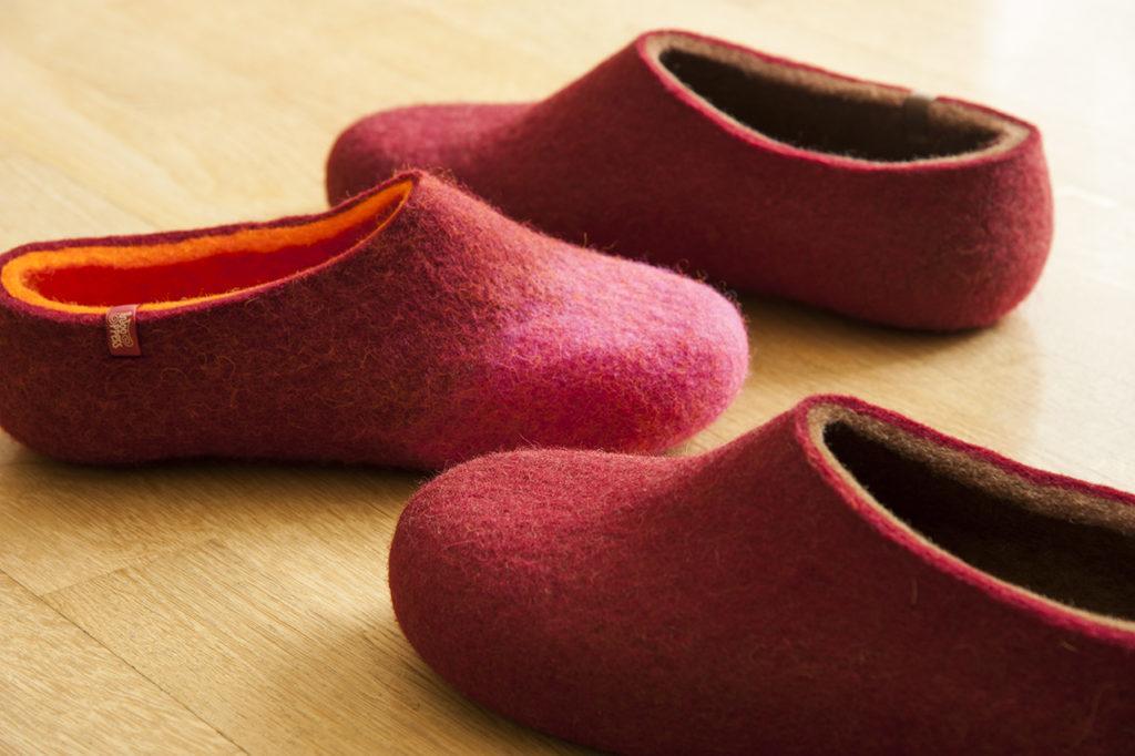 Womens house slippers red-brown, DUAL RED collection by Wooppers -