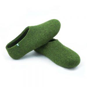 Green felt slippers for men BASIC collection by Wooppers -e