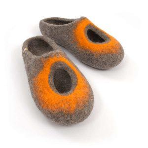 Summer felt slippers grey and orange, "OMICRON" collection by Wooppers -b