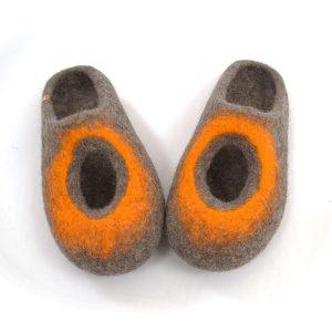 Summer felt slippers grey and orange, "OMICRON" collection by Wooppers -d