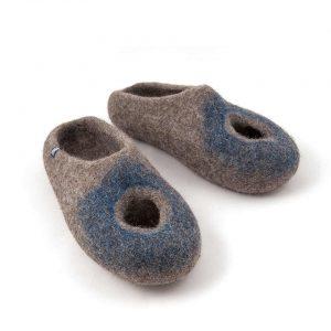 Felt summer slippers for men in grey and blue, "OMICRON' collection by Wooppers -d