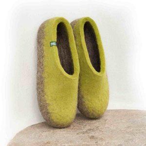 Cosy slippers TOPS bright green by Wooppers -1