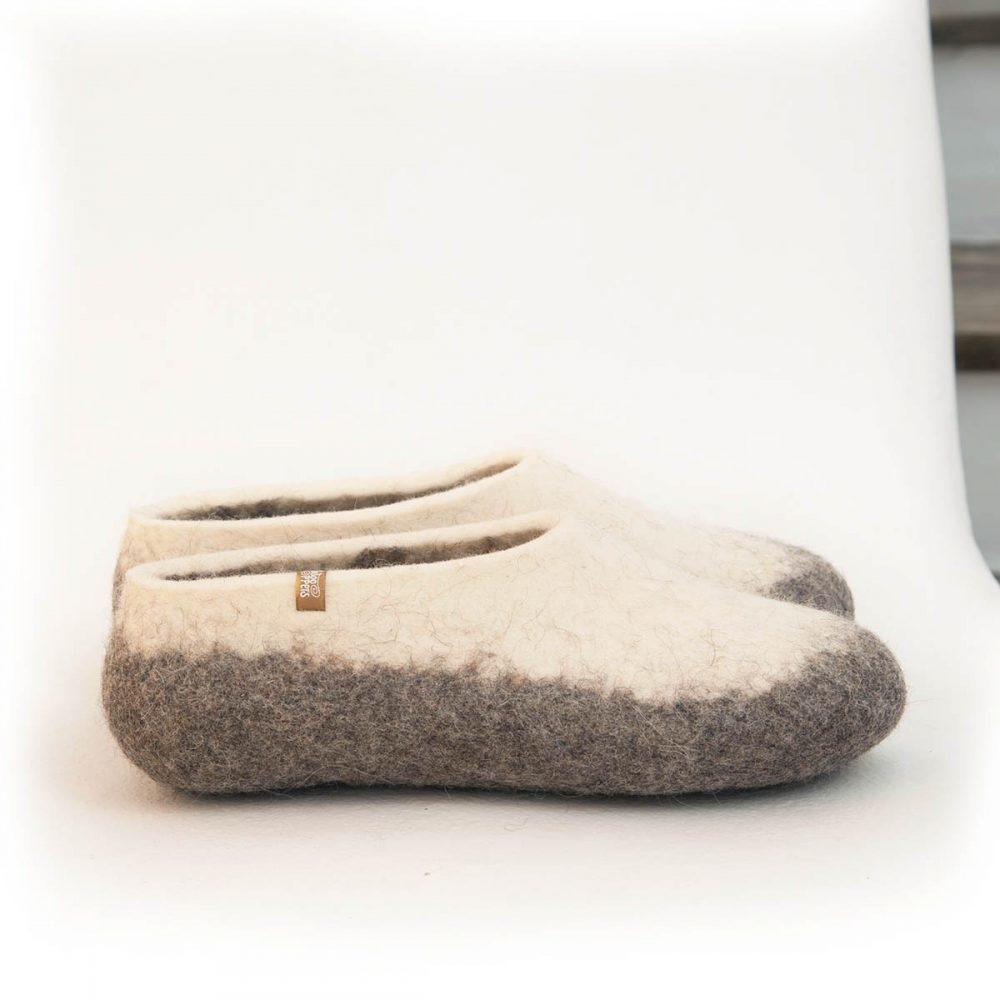 del teknisk astronomi Bedroom slippers by Wooppers - new TOPS natural white