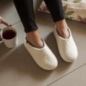 Soft slippers ARIA white & grey on feet