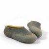 Comfy slippers in 100% merino wool, grey with mustard yellow -b