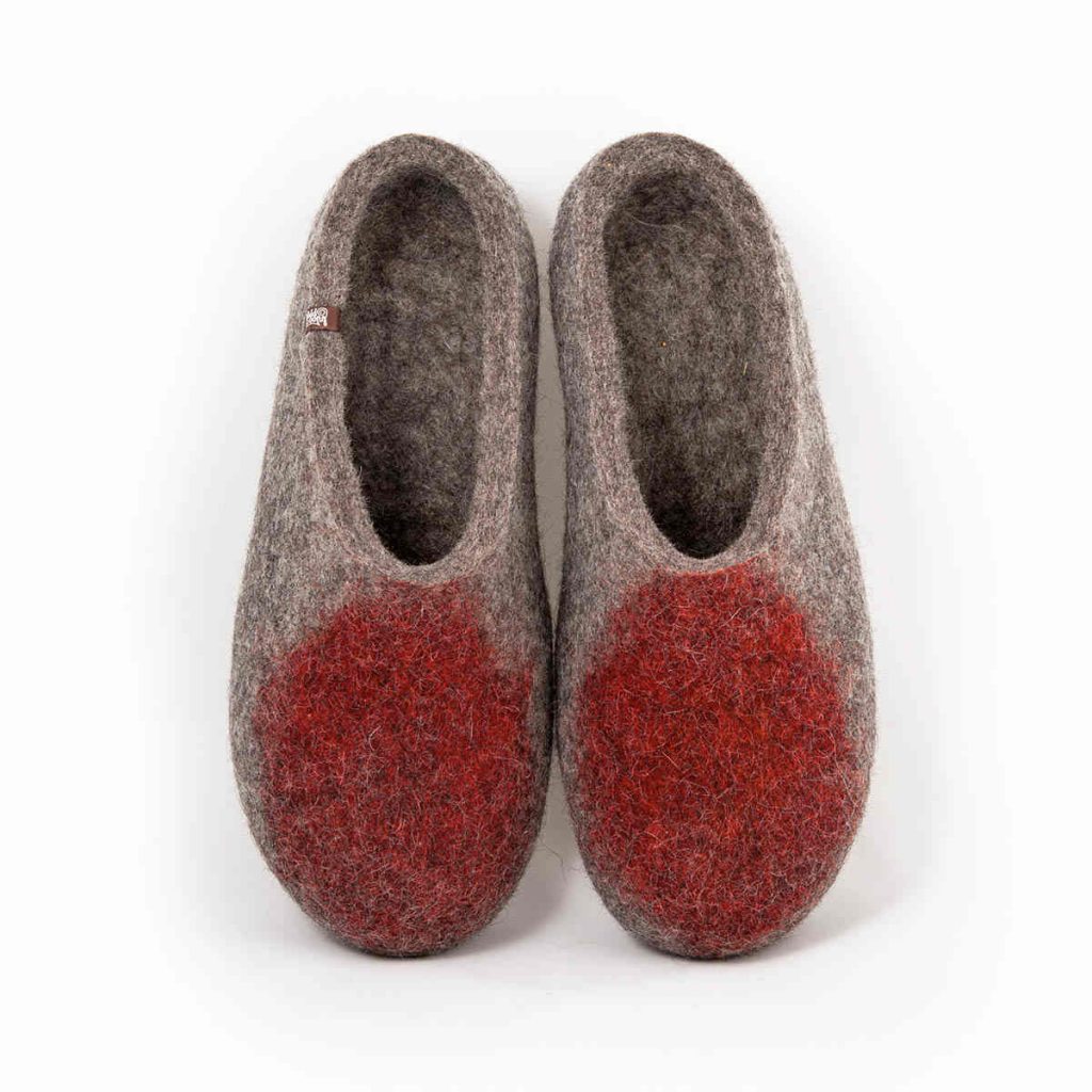 Παντόφλες mule γυναικείες η ανδρικές από μαλλί της Wooppers γκρι με πορτοκαλί -b