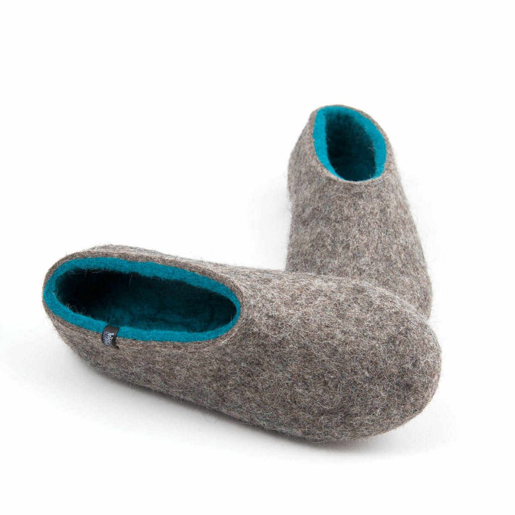 Womens felt slippers grey and blue from the DUAL NATURAL Wooppers collection -c