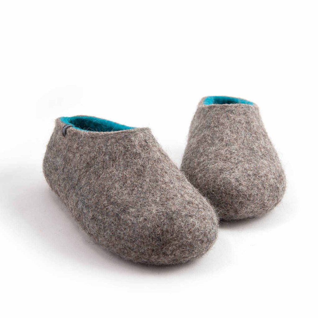 Womens felt slippers grey and blue from the DUAL NATURAL Wooppers collection -e