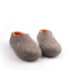 Unisex παντόφλες σε γκρι και πορτοκαλί από τη συλλογή DUAL NATURAL της Wooppers -e