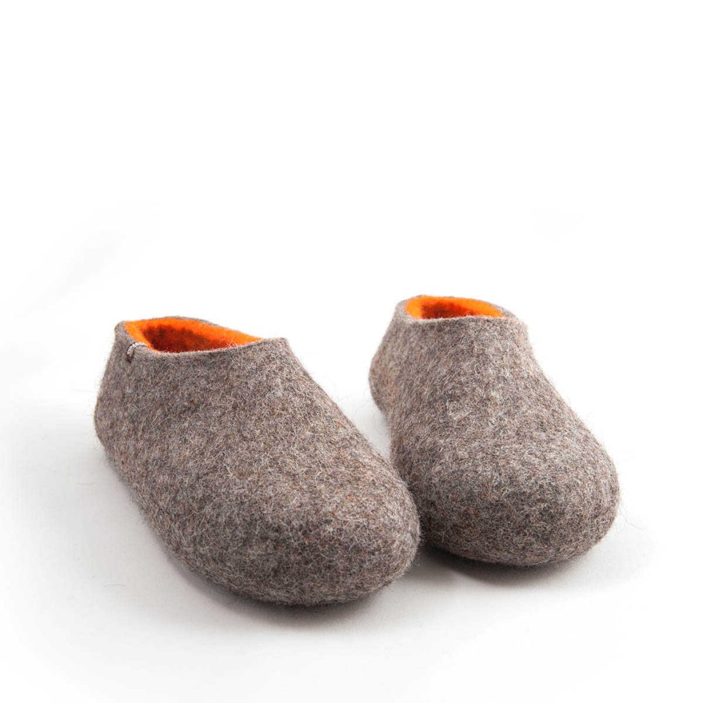 Unisex παντόφλες σε γκρι και πορτοκαλί από τη συλλογή DUAL NATURAL της Wooppers -e