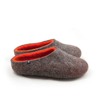 Felt wool slippers COLORI in grey and orange made either high or low at the back_d