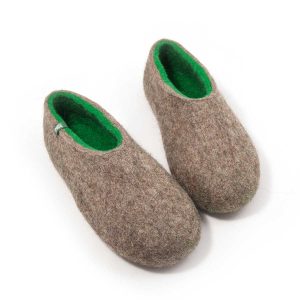 Winter slippers natural grey and green by Wooppers -d