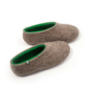 Winter slippers natural grey and green by Wooppers -e
