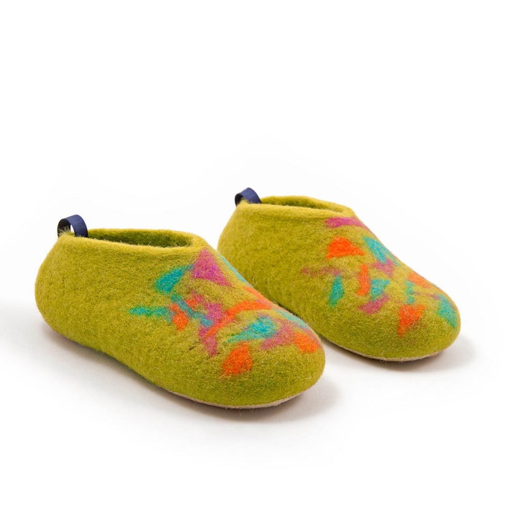 Wool kids slippers, lime with colorful confetti decoration by Wooppers_f