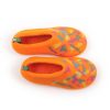 Children's slippers in orange wool with colorful confetti decoration_a