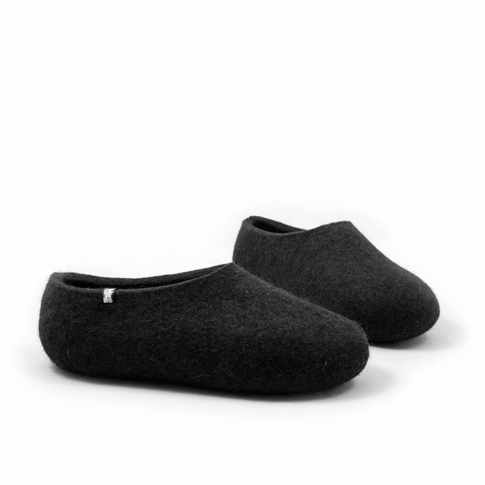 BASIC black wool slippers -b black wool slippers from Wooppers' BASIC collection-b