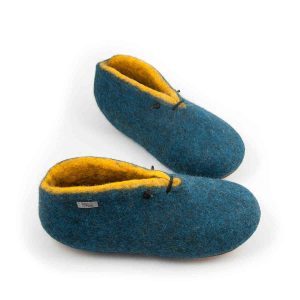Slipper boots in petrol blue and yellow by Wooppers