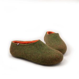 Slippers for home COLORI in green and orange made either high or low at the back_e