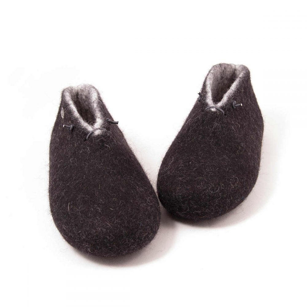 Black slipper boots with white lining BOOTIES by Wooppers -b