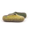 Wool felt slippers in grey with added green spring colors from the SEASONS collection by Wooppers. The right slipper has lime green on the right side of the shoe and the left has green on the left side of the shoe. We see the slippers from the side as they are placed one next to the other.